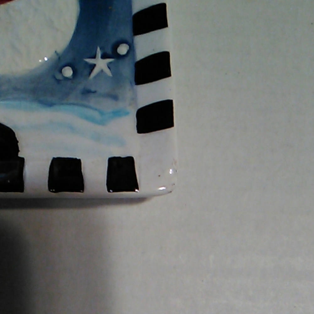 Santa carrying a Christmas tree plate - Picture 7 of 8